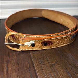 Brown Men’s Leather Tooled Belt with Animal Horse Design Sz 40